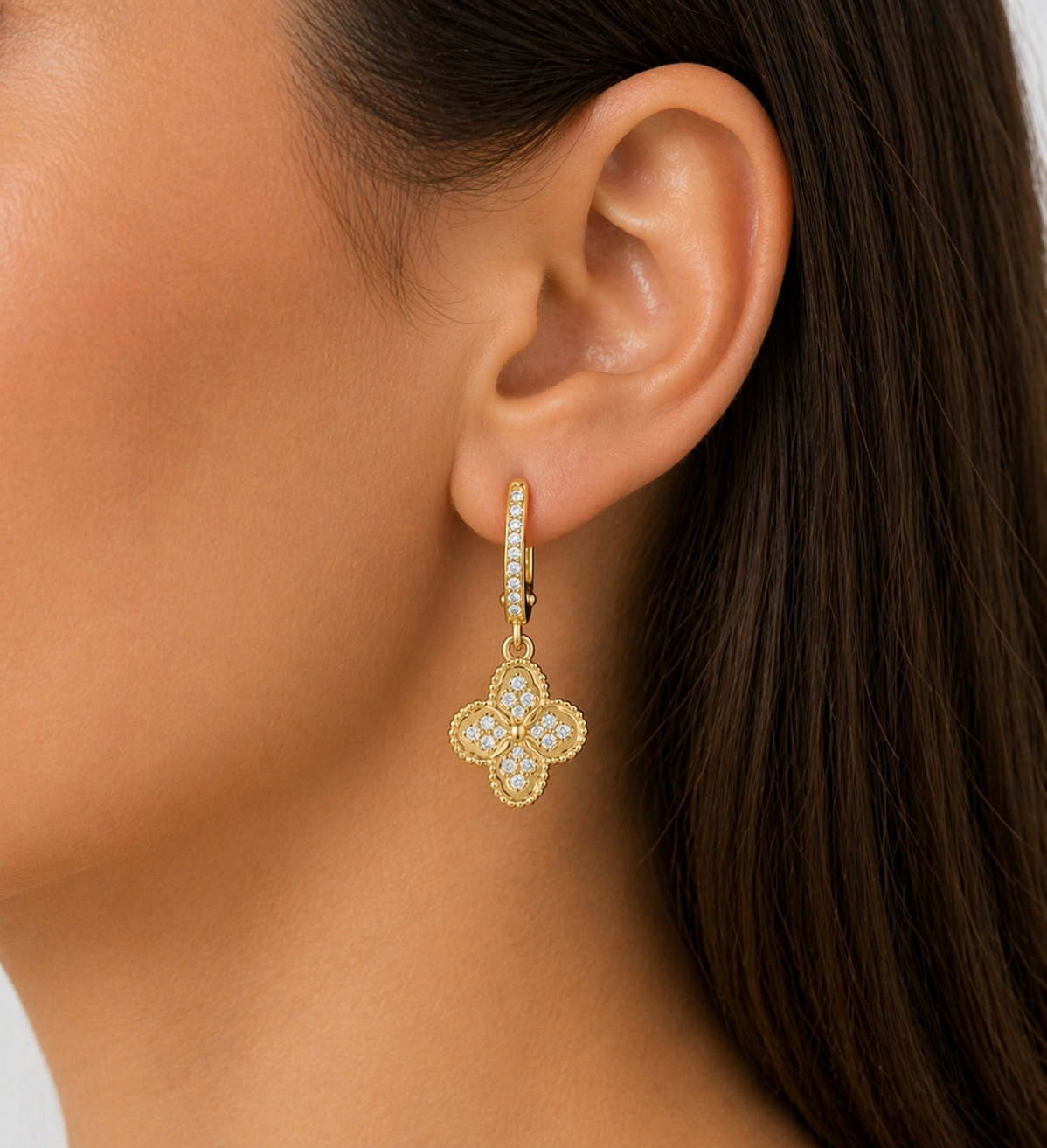 Gold Heritage Clover Drop – ArmcandyMTL