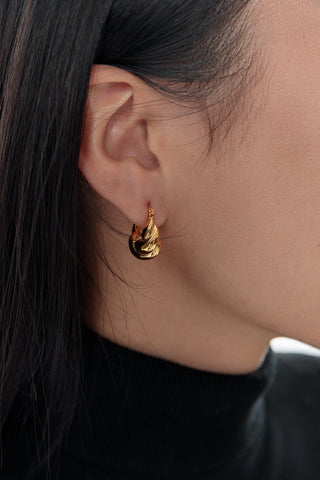 Croissant Short Earrimgs